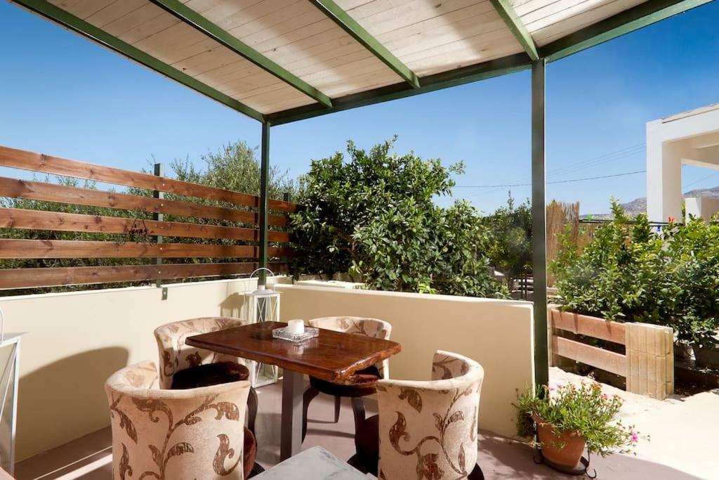 Ierapetra Garden Houseアパートメント エクステリア 写真